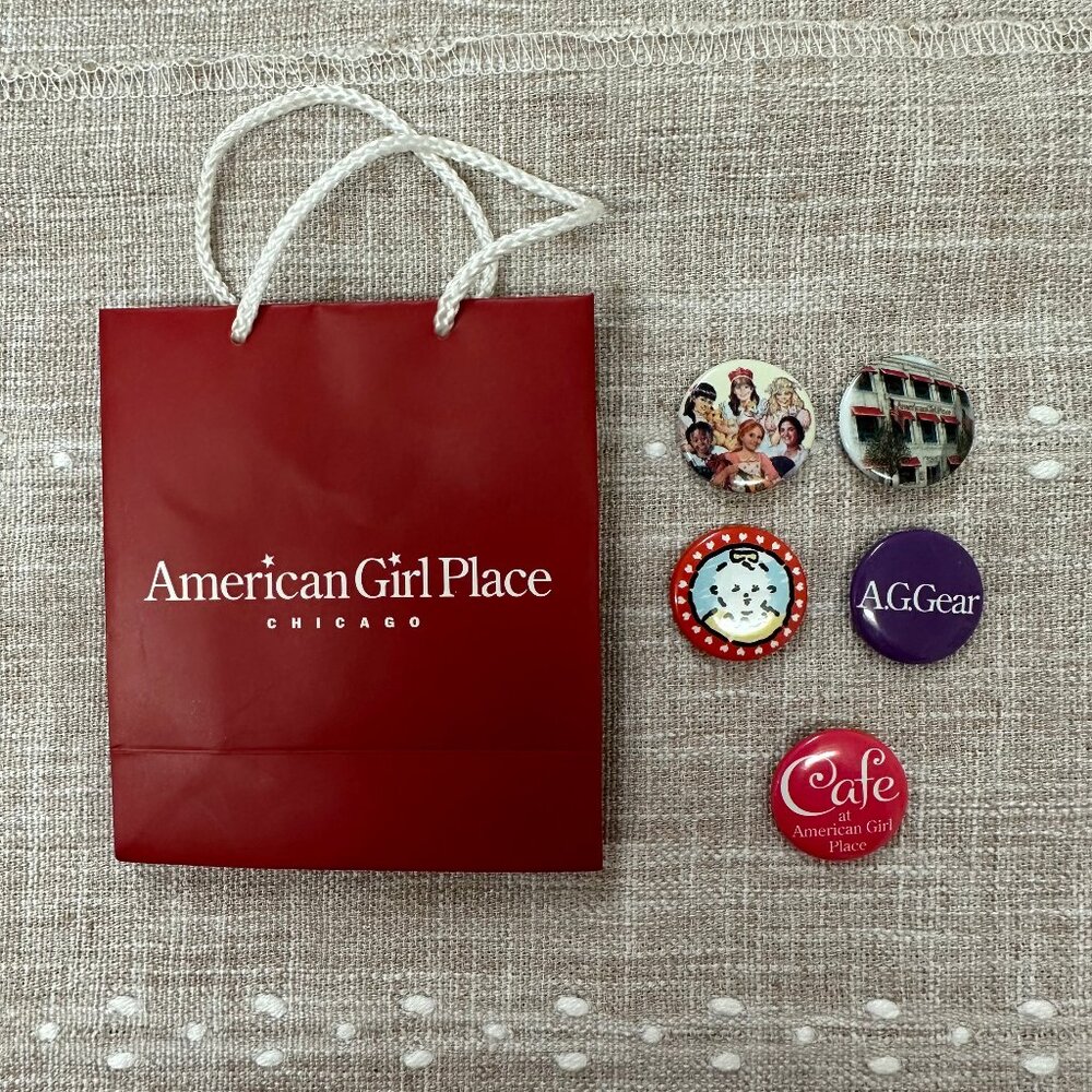 Pleasant Company American Girl of Today 1990s Grin Pin Buttons & Bag